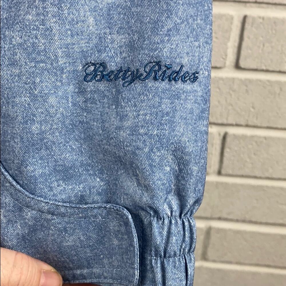 Betty Rides Women's Blue Snowboard Jacket Size Small - Picture 3 of 12